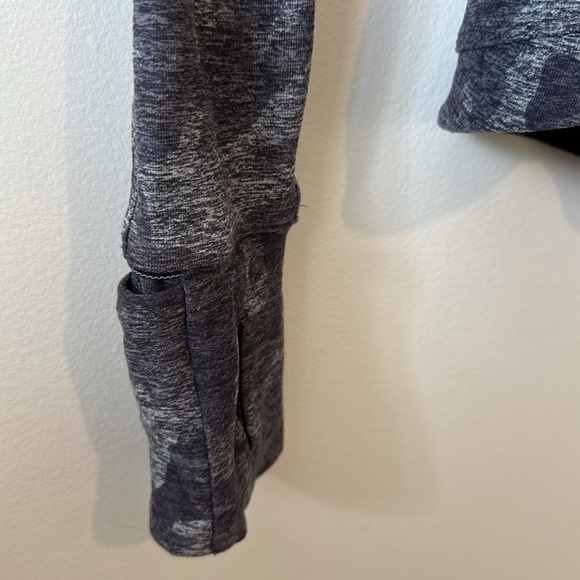 Lululemon Runderful Long Sleeve Top Size 4 - Picture 4 of 7